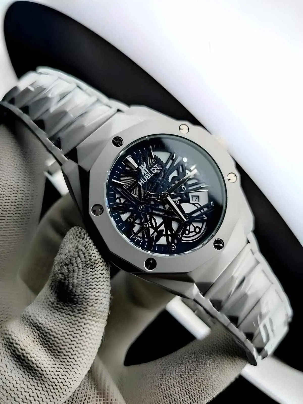 HUBLOT SPIDER CHAIN WATCH -INSIDE BLUE